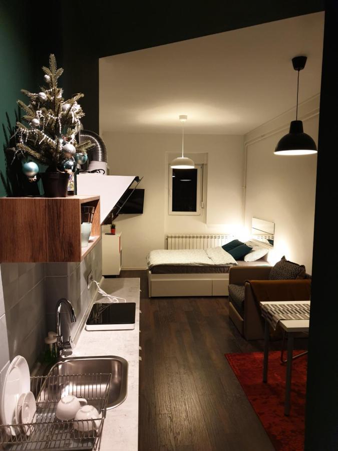 Studio Apartment "Savski Trg" Belgrado Exterior foto